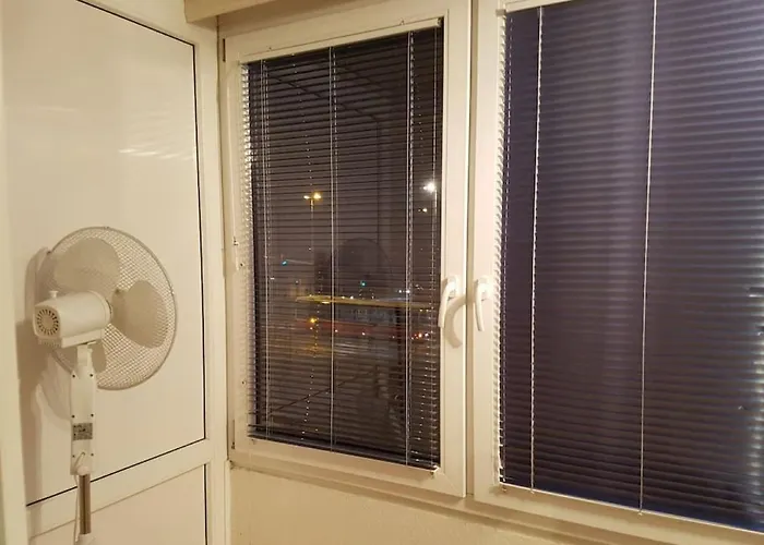 Daire Esslinger Hauptstr Spacious With Loggia Viyana