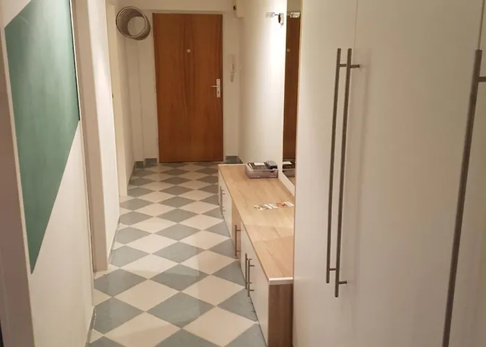 Daire Esslinger Hauptstr Spacious With Loggia *