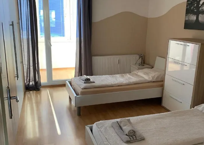Daire Esslinger Hauptstr Spacious With Loggia